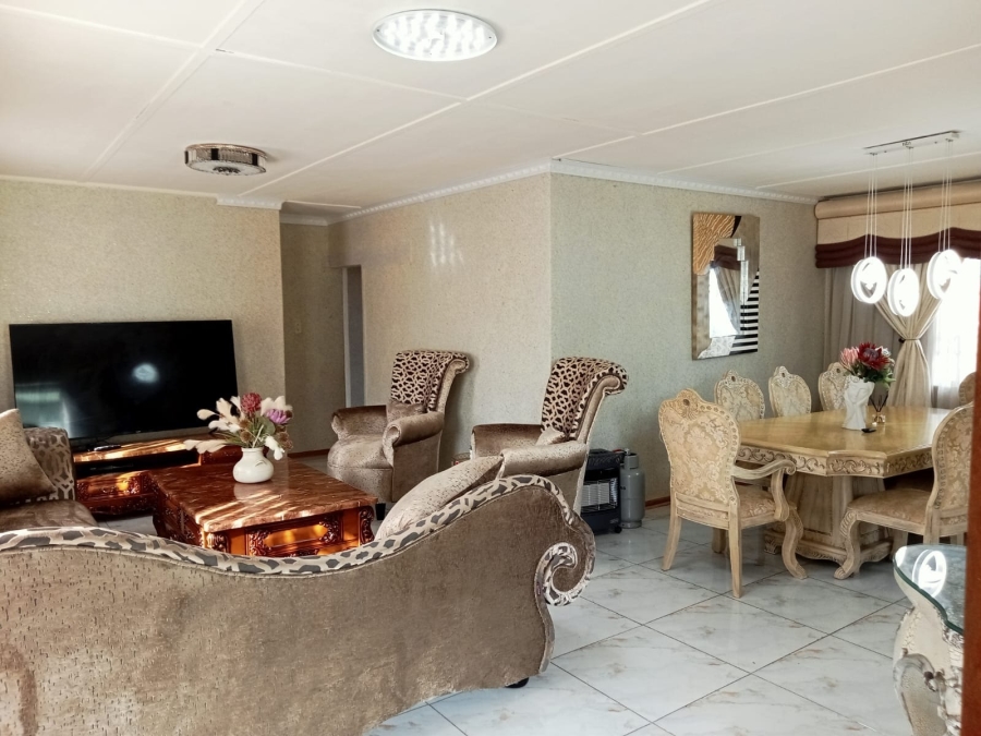 4 Bedroom Property for Sale in Bisho Gardens Eastern Cape